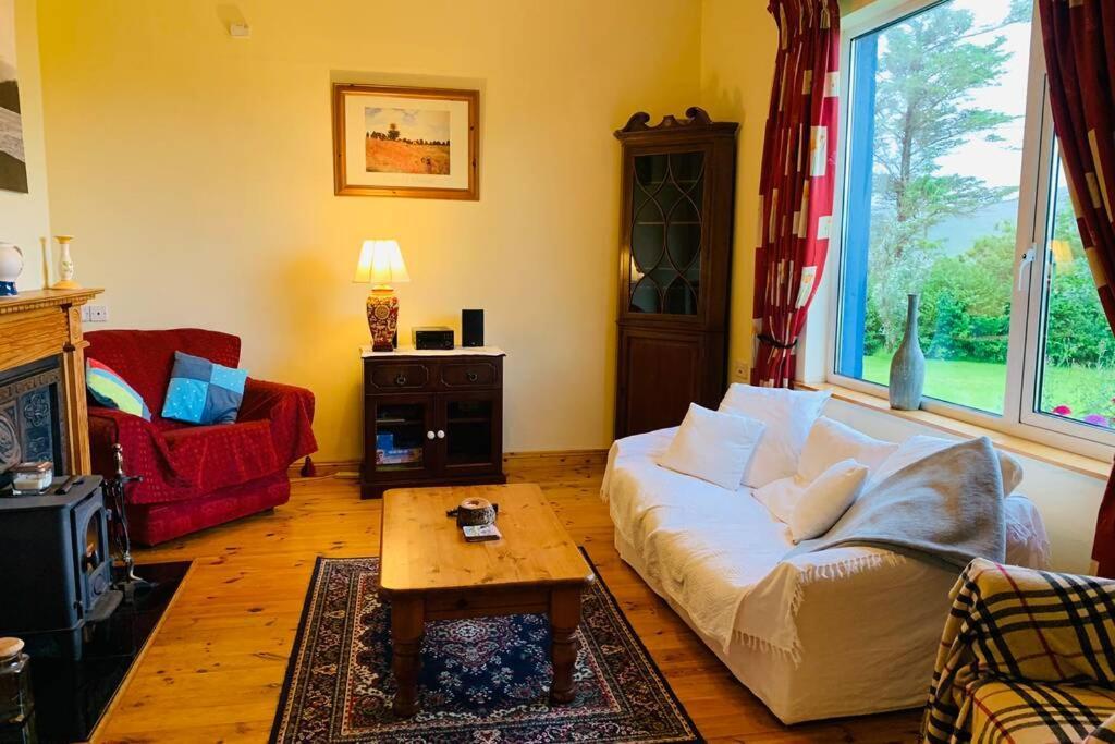 Glen Keen Farm Cottage Louisburgh Bagian luar foto