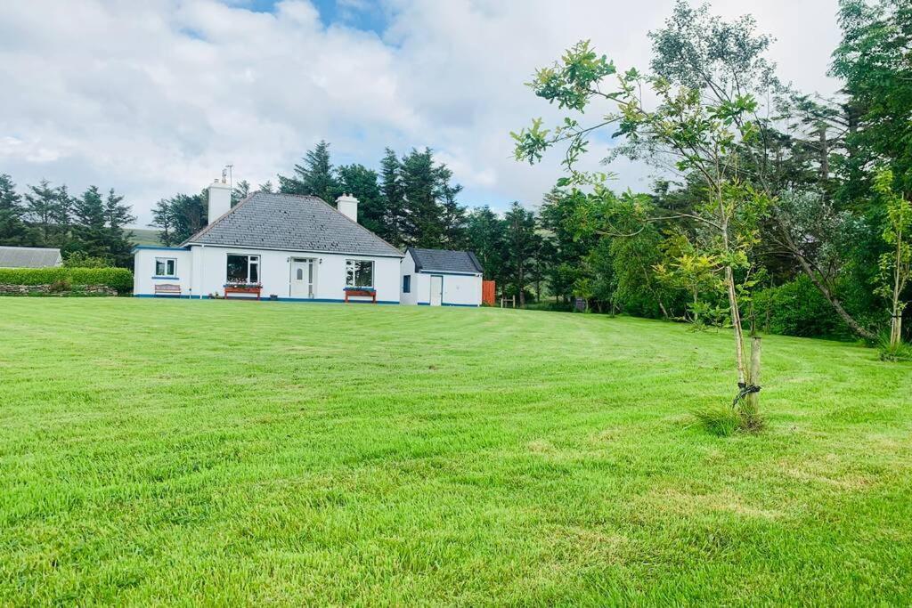 Glen Keen Farm Cottage Louisburgh Bagian luar foto